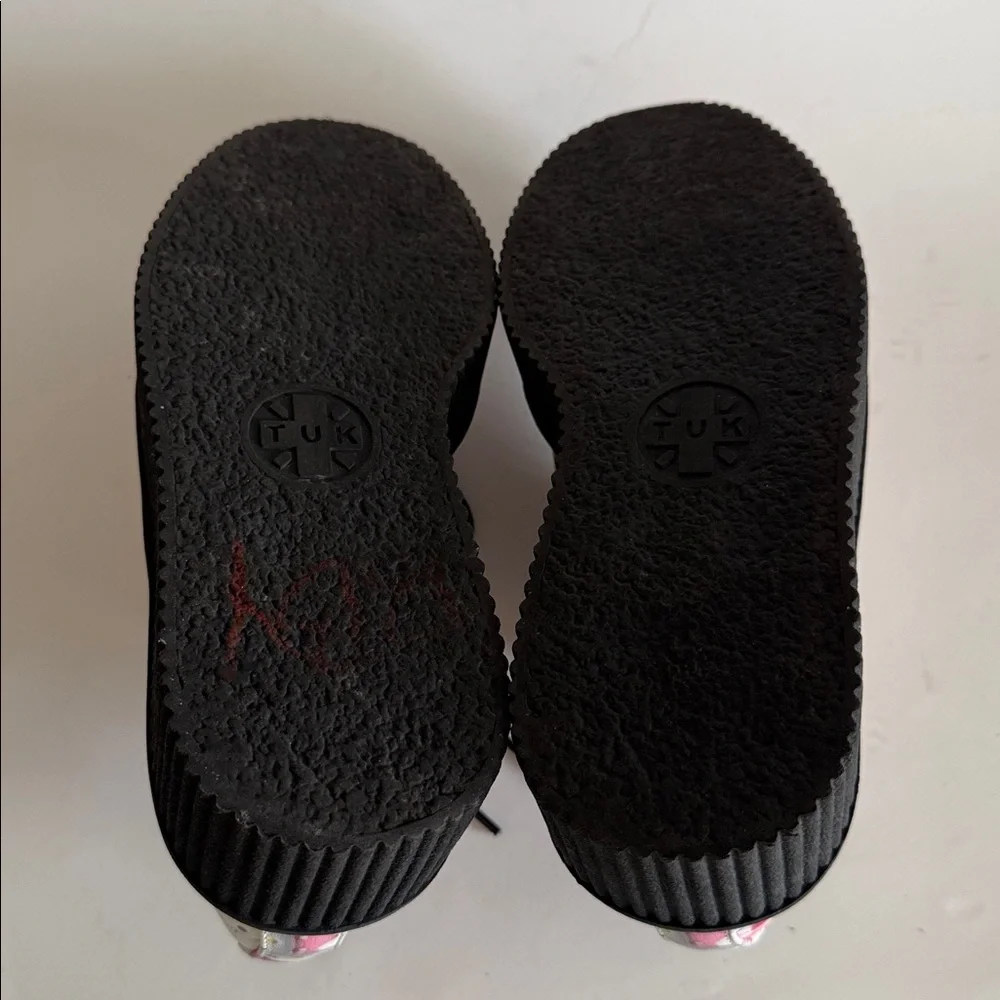 T.U.K Hello Kitty Sanrio Toys Mondo A8888 Creeper Platform Punk Shoes size 6